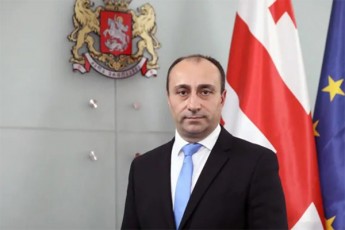 gela-gelaZe-didi-pativia-vuxelmZRvanelo-Sss-s-Rirseul-da-saamayo-policielebTan-Sss-s-TanamSromlebTan-erTad-vemsaxuro-Cven-qveyanasa-da-xalxs