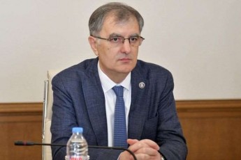 sozar-subari-patimrebi-iyvnen-erTnaxevar-kvadratul-metr-farTobSi-sadac-ar-iyo-arc-leibi-arc-sawoli-maT-yoveldRiurad-scemdnen---es-iyo-Segnebuli-wameba
