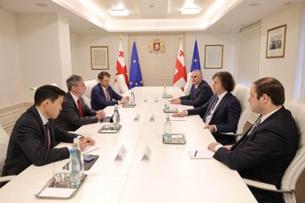 premier-ministri-irakli-kobaxiZe-saerTaSoriso-savaluto-fondis-misiis-xelmZRvanels-da-aRmasrulebel-direqtors-Sexvda