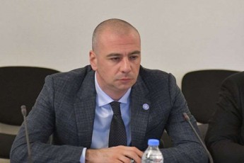 levan-maWavariani-evrobiurokratebze-imasac-ver-aRiqvamen-rom-rodesac-qarTveli-xalxis-saxeliT-salaparakod-CahyavT-batoni-buRaZe-batoni-yoSia-qalbatoni-lomjaria-da-qalbatoni-gigauri-kontrproduqtiulia