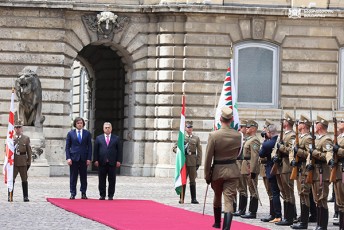 ungreTis-premier-ministris-sasaxleSi-saqarTvelos-premier-ministris-daxvedris-oficialuri-ceremonia-gaimarTa