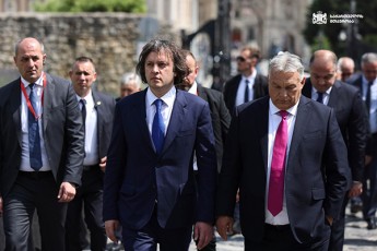 irakli-kobaxiZe-viqtor-orbans-Sexvda