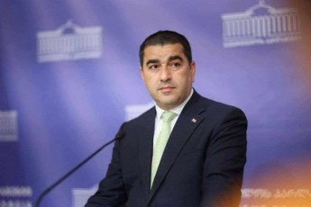 Salva-papuaSvili-aranairi-lideri-opozicias-ar-hyavs-opoziciis-lideri-aris-qveynis-gareT-garedan-imarTeba-marionetebi-arian