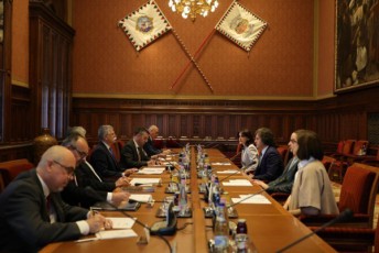 irakli-kobaxiZe---ungreTis-erovnuli-asambleis-TavmjdomaresTan-Sexvedraze-yuradReba-gavamaxvile-mTavrobaTaSorisi-samitis-mniSvnelobaze-da-gamovxate-mtkice-rwmena-rom-aRniSnuli-Sexvedra-kidev-ufro-gaaZlierebs-Cvens-TanamSromlobas