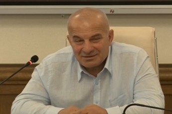 imeda-maisuraZe-kodoris-specoperaciaze-miznebis-Zebna-daviwyeT-da-veravin-vnaxeT-davinaxeT-mxolod-morbenali-bavSvebi-da-qalebi-TeTri-zewrebiT