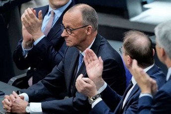mercma-ganacxada-rom-ivlisis-bolos-germaniis-parlamentSi-praidis-droSis-gamofenis-winaaRmdegia---bundestagi-cirki-ar-aris