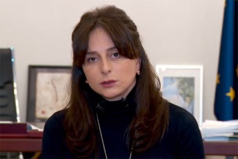 maia-biTaZe-Cven-vaprotestebdiT-im-cvlilebebs-rezoluciis-proeqtSi-romelic-jo-uilsonis-mxridan-iqna-iniciirebuli---bunebrivia-mxari-ar-dagviWeria-am-SesworebebisTvis-da-mxari-aRar-davuWireT-mTlian-rezoluciasac