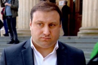 Cven-aRar-vapirebT-politikurad-gardacvlilebze-didxans-vilaparakoT---TviTmmarTvelobis-arCevnebTan-dakavSirebiT-opoziciaSi-isev-urTierTbraldebebi-ismis