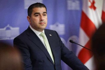 Salva-papuaSvili-erTi-es-iyo-Zaladobrivi-Sturmi-parlamentze-da-meore-amis-sapasuxod-aris-kiTxvebi-ramdenad-adekvaturi-iyo-maSindeli-Sinagan-saqmeTa-ministris-moqmedebebi-da-dagegmva-specialuri-sapolicio-RonisZiebisa