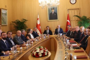 saqarTvelos-prezidentsa-da-TurqeTis-respublikis-didi-erovnuli-asambleis-prezidents-Soris-gafarToebuli-formatis-Sexvedra-gaimarTa