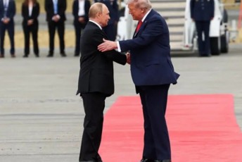 Axios---trampma-zelenskis-da-natos-mokavSireebs-ganucxada-rom-putins-droebiT-zavs-cecxlis-sruli-Sewyveta-urCevnia