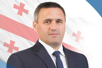 vaxtang-beriZe-didi-pativia-viyo-xulos-municipalitetis-merobis-kandidati-madloba-am-didi-ndobisTvis-da-SesaZleblobisTvis-rom-vemsaxuro-Cems-xalxs