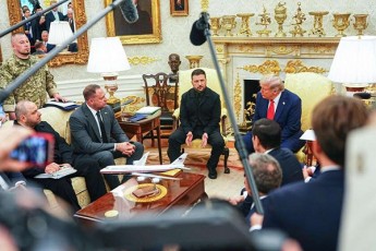POLITICO-trampi-miiCnevs-rom-omis-dasasruleblad-ukrainas-mouwevs-SeTanxmebis-miReba-romelic-didwilad-ruseTis-pirobebze-iqneba-dafuZnebuli