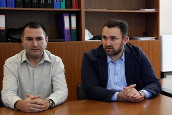 ceskos-Tavmjdomare-administraciis-xelmZRvanel-pirebTan-erTad-saolqo-saarCevno-komisiebis-samzadiss-ecnoba