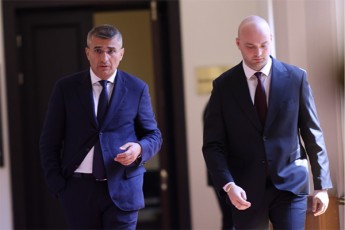 mamuka-mdinaraZe-saxelmwifo-usafrTxoebis-samsaxurSi-Cemi-gundiT-mival