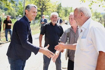 omar-takiZe-uwyvet-reJimSi-vagrZelebT-muSaobas-rom-yvela-sofelSi-adgilobrivebs-hqondeT-keTilmowyobili-garemo
