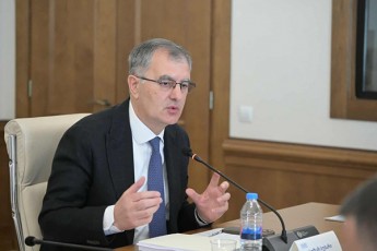 sozar-subari-is-politikur-partiebi-da-politikosebi-romlebic-wlebia-ucxo-xelisuflebebis-dakveTiT-muSaoben-aRar-unda-iyvnen-politikur-asparezze