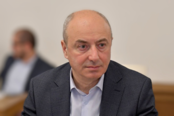 saqarTveloSi-Turme-policiels-silac-unda-gaawna-da-molotovis-koqteilic-esrolo-xolo-dasavleTSi-policiels-ar-unda-Seexo-Torem-mogklaven---es-ranairi-demokratiaa