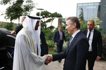 qarTuli-ocnebis-damfuZnebeli-da-sapatio-Tavmjdomare-biZina-ivaniSvili-arabTa-gaerTianebuli-saamiroebis-prezidents-Seix-mohamed-bin-zaied-al-nahaians-Sexvda