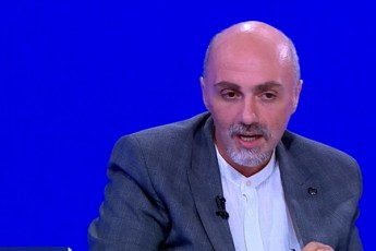 nika-qobulaZe-30-wlis-ganmavlobaSi-saqarTvelos-politika-calmxrivi-siyvarulis-istoria-iyo
