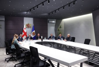 Sinagan-saqmeTa-ministrma-policiis-ataSeebTan-Sexvedra-gamarTa