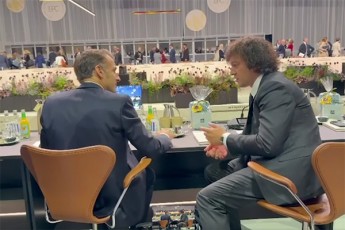 saqarTvelos-premier-ministri-irakli-kobaxiZe-da-safrangeTis-prezidenti-emanuel-makroni-EPC-is-samitze-video