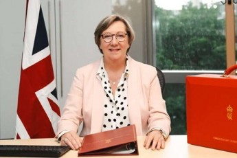 samanta-diqsoni-mkacr-zomebs-miviRebT-maT-winaaRmdeg-vinc-cdilobs-daaSinos-demokratiul-procesebSi-monawile-adamianebi-da-ukanono-ucxouri-fuliT-Ziri-gamouTxaros-Cvens-arCevnebs