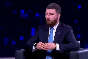 rogor-moaxerxa-paata-manjgalaZis-Tanapartielma-2024-wels-rom-erTi-milioni-gadaixada-mxolod-da-mxolod-feisbuq-reklamebSi