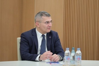 mdinaraZe-yvelas-vafrTxileb-policieli-iqneba-Tu-sxva-adamiani-romelic-policielis-diskreditacias-Seecdeba-aravis-gavutarebT