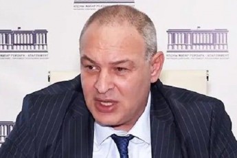 vin-aris-kan-kvarCia-da-ratom-moyva-mis-gancxadebebs-skandali-afxazeTSi