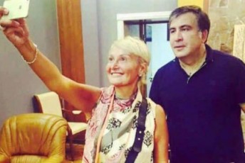 saakaSvili-JorJolians-uWers-mxars-bokuCava-ki-gakvirvebulia---nacmoZraobaSi-Tavjdomaris-arCevnebisTvis-emzadebian