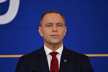 poloneTis-prezidentma-miiRo-gadawyvetileba-volodimir-zelenskisTvis-TeTri-arwivis-ordenis-CamorTmevis-Sesaxeb