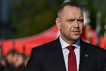 poloneTSi-daakaves-ukrainis-moqalaqe-romelsac-bralad-edeba-internetSi-karol-navrockis-mimarT-muqaris-Semcveli-gancxadebebis-gavrceleba